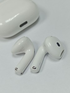 Б/у Навушники Apple airpods 4 01-201019241