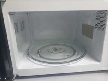 Б/в Мікрохвильова піч Gorenje mo20e1w 01-201021360