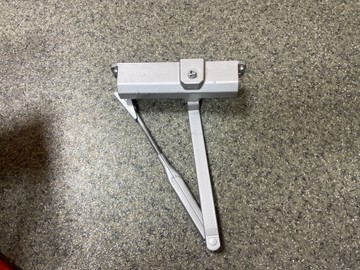 Б/в Дверні дотягувачі Dorma ts compact 01-201008687