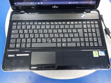 Б/в Ноутбук Fujitsu 15/core i5 2540m ddr3/8gb ddr3/hdd 320 gb/ssd 120 gb/*інтегрована 01-201131881