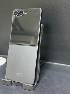 Samsung flip 7 12/512gb