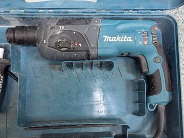 01-200547828: Makita hr2470