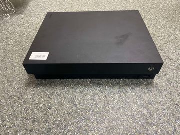 01-200593341: Microsoft xbox one x 1tb