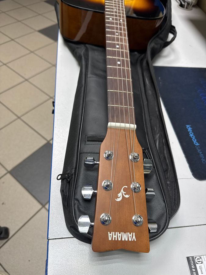 Yamaha f 310
