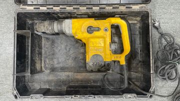 01-200536326: Dewalt d25830k