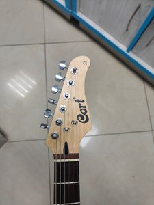 01-200785526: Cort g110