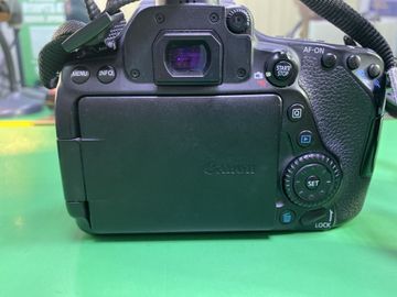 Б/в Фотоапарат Canon eos 80d / efs 18-135mm 01-200789742