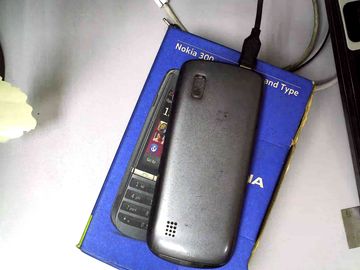 01-200790999: Nokia 300 asha