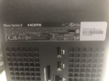 01-200792121: Microsoft xbox series x 1tb