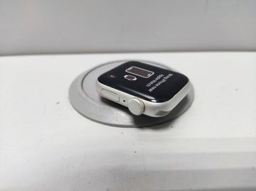 Б/в Смарт-годинник Apple watch se 2 gps 40mm aluminium case 01-200805501