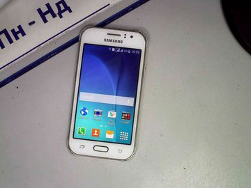 Б/в Мобільний телефон Samsung galaxy j1 sm-j110h 01-200809274