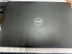 Б/в Ноутбук Dell 15/core i5 8265u ddr4/8gb ddr4/ssd 256 gb/*інтегрована 01-200820396