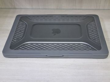 Б/у Ноутбук Apple a2338 macbook pro 13,3" m1 8-gpu/ ram8gb/ ssd256gb/ retina, truetone, touch bar 01-200833210