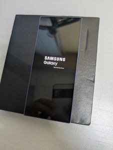 Б/в Мобільний телефон Samsung galaxy fold6 12/256gb 01-200851648