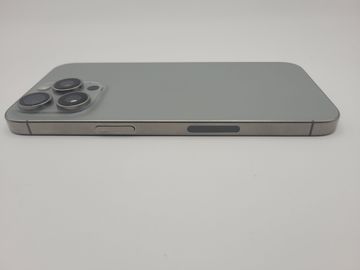 Б/в Мобільний телефон Apple iphone 15 pro max 256gb esim 01-200815625