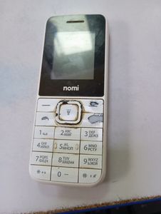 Б/у Мобильный телефон Nomi i1820 01-200859626