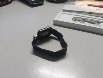 Б/в Смарт-годинник Apple watch series 6 gps aluminium case 40mm 01-200889577