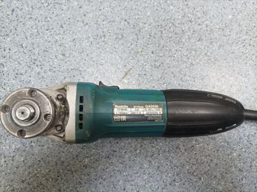 Б/в Кутова шліфмашина Makita ga5030 01-200892025