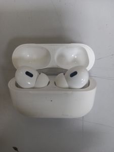 Б/в Навушники Apple airpods pro 2nd generation with magsafe charging case usb-c 01-200893934