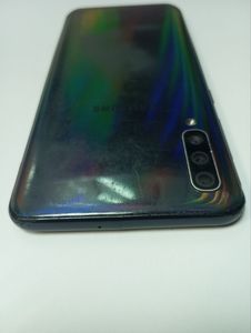 Б/в Мобільний телефон Samsung galaxy a50 sm-a505fn 4/64gb 01-200893801