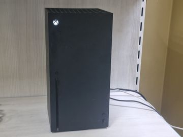 Б/в Ігрова приставка Microsoft xbox series x 1tb 01-200836058