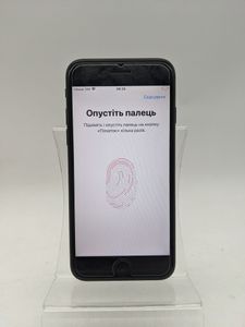 Б/в Мобільний телефон Apple iphone 7 32gb 01-200898226