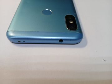 Б/в Мобільний телефон Xiaomi mi a2 lite 2/32gb 01-200903161