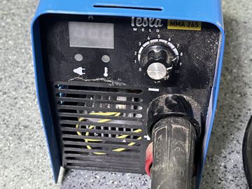 Б/в Зварювальний апарат Tesla Weld mma 265 01-200905790