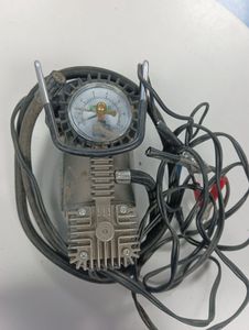 Б/у Автомобильный компрессор Uragan 90135 01-200905748