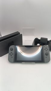 Б/у Игровая приставка Nintendo switch 01-200859657