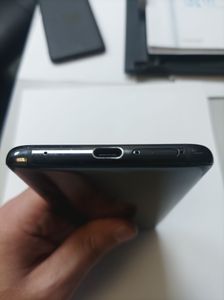 Б/в Мобільний телефон Huawei mate 20 pro 6/128gb 01-200908660