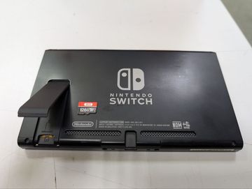 Б/в Ігрова приставка Nintendo switch 01-200908934