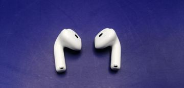 Б/в Навушники Apple airpods 4 with active noise cancellation 01-200923449