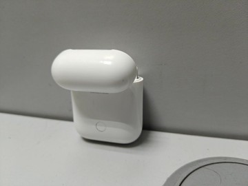 Б/у Наушники Apple airpods 2nd generation a1602, a2031, a2032 01-200930472