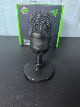 Б/в Мікрофон Razer seiren mini 01-200931130