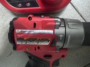 Б/в Гайковерт Milwaukee fuel m12 3/8in drive impact wrench 1x6ah/ 1х2ah/ m12fiw38622x 01-200933849