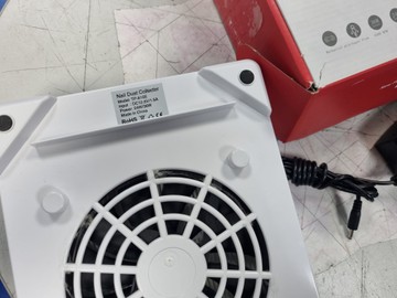 Б/в Витяжка для манікюру Ibelieve 300rpm/24w 01-200937381