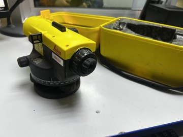 Leica na332