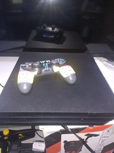 Б/в Ігрова приставка Sony playstation 4 pro 1tb 01-200977198