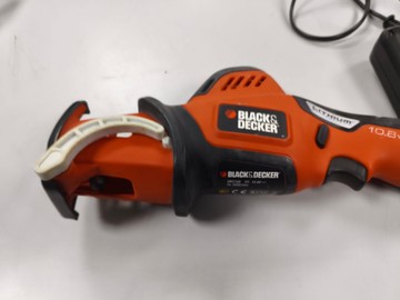 Б/в Акумуляторна шабельна пила Black&Decker gkc108 01-200998900