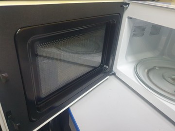 Б/в Мікрохвильова піч Gorenje mo20e1w 01-201021360