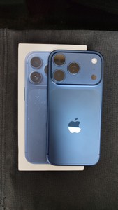 Б/у Мобільний телефон Apple iphone 17 pro 256gb 01-201101060