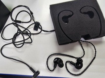 Б/в Навушники Razer moray 01-201131610