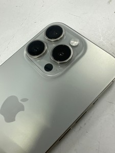 Б/у Мобільний телефон Apple iphone 15 pro 256gb 01-201147221