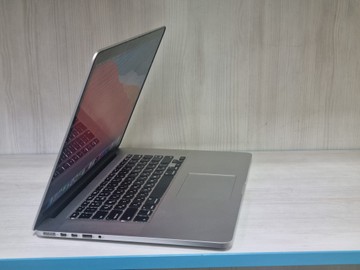 Б/в Ноутбук Apple macbook pro a1398 15,4" core i7 2.2ghz/ram 16gb/ssd256gb/intel iris pro 01-201155561