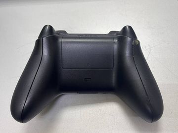 01-200462358: Microsoft xbox one s 1tb