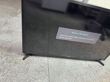 01-200576592: Samsung ue32j5000