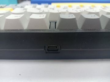 01-200742009: Ajazz ak820 pro gift switch