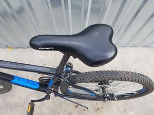 01-200593238: Avanti smart xc race 26