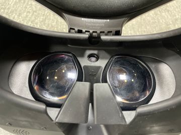 01-200625210: Sony vr